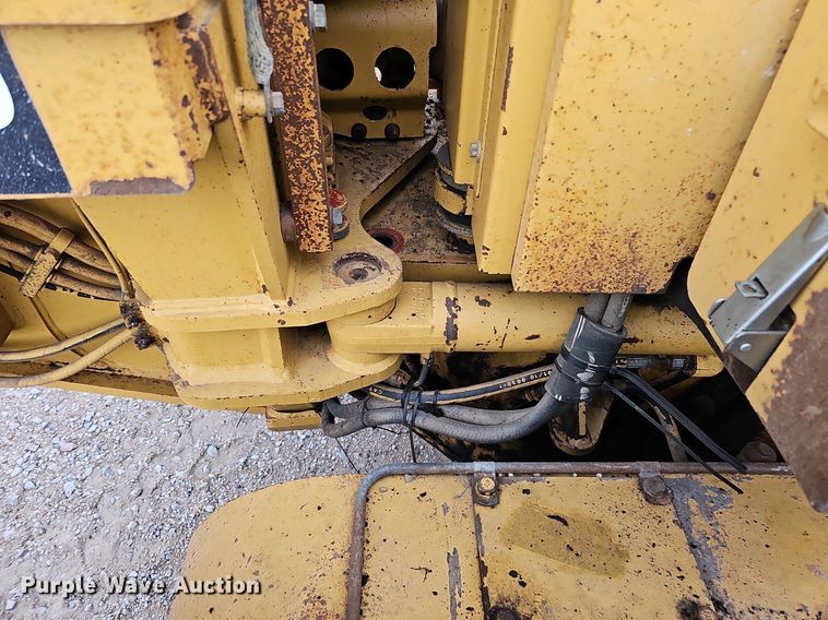 image for item DS5684 2001 Caterpillar 140H VHP  motor grader