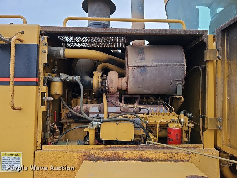 image for item DS5684 2001 Caterpillar 140H VHP  motor grader