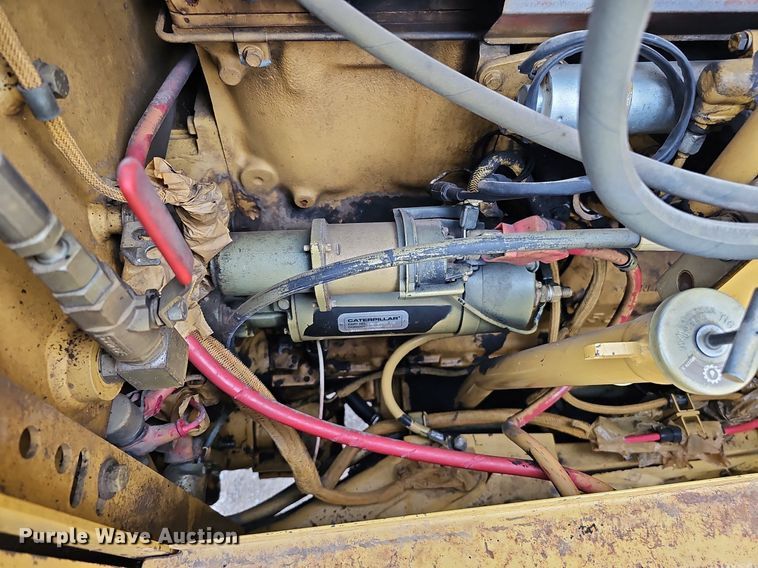 image for item DS5684 2001 Caterpillar 140H VHP  motor grader