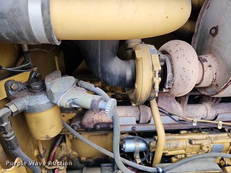 image for item DS5684 2001 Caterpillar 140H VHP  motor grader