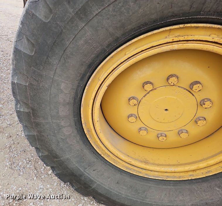 image for item DS5684 2001 Caterpillar 140H VHP  motor grader