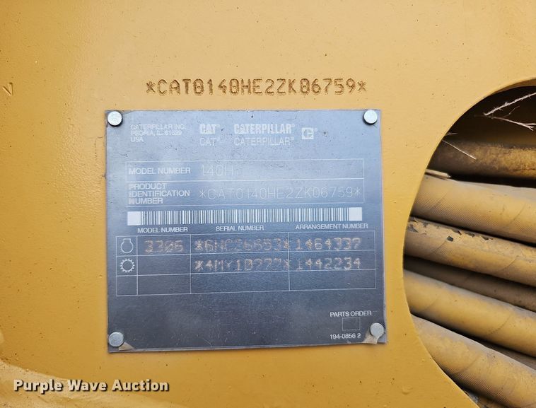 image for item DS5684 2001 Caterpillar 140H VHP  motor grader