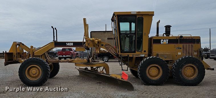 image for item DS5685 1998 Caterpillar 140H VHP motor grader
