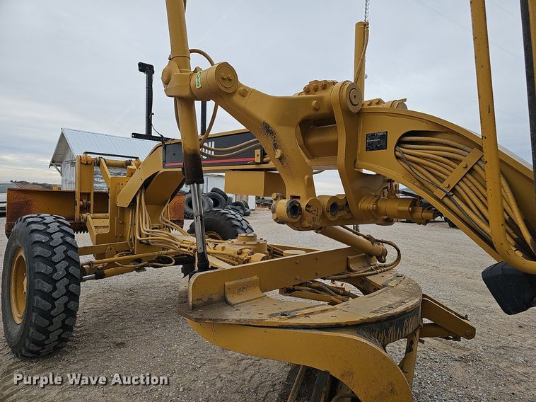 image for item DS5685 1998 Caterpillar 140H VHP motor grader