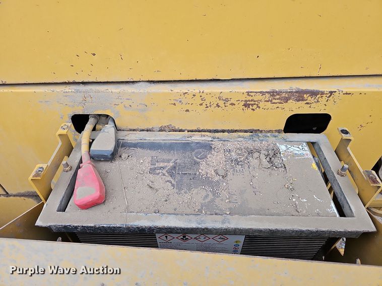 image for item DS5685 1998 Caterpillar 140H VHP motor grader