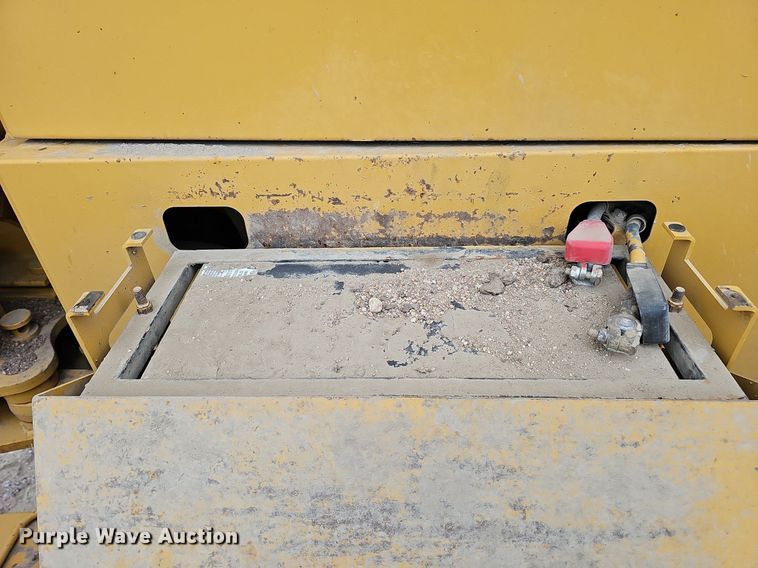 image for item DS5685 1998 Caterpillar 140H VHP motor grader