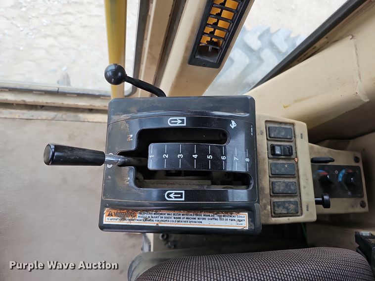 image for item DS5685 1998 Caterpillar 140H VHP motor grader