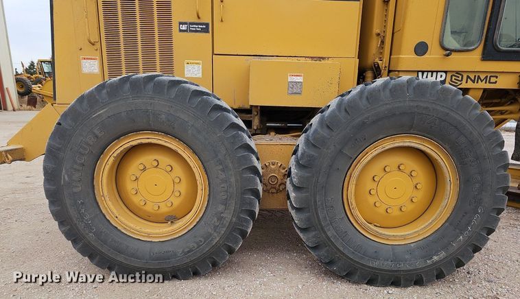 image for item DS5685 1998 Caterpillar 140H VHP motor grader