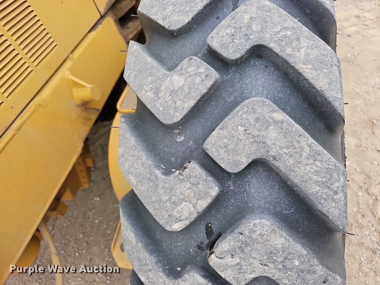 image for item DS5685 1998 Caterpillar 140H VHP motor grader