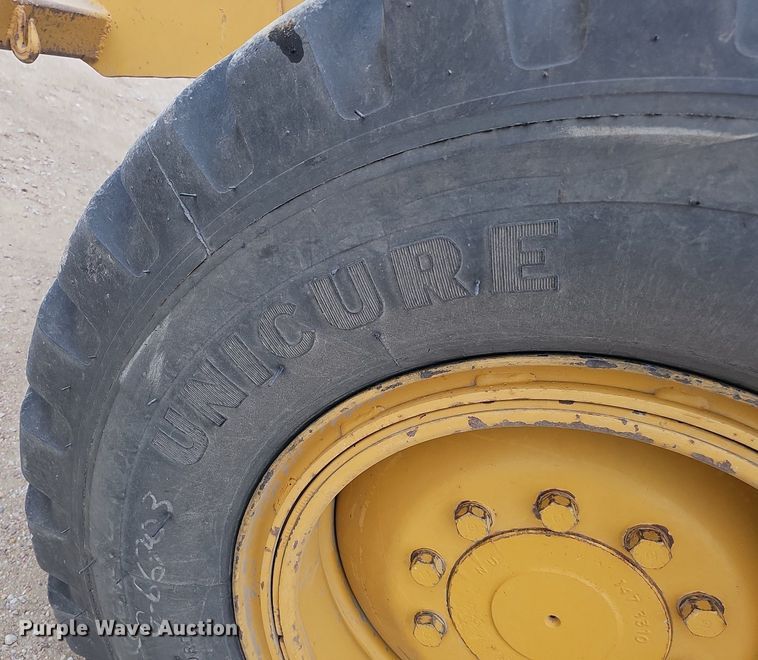 image for item DS5685 1998 Caterpillar 140H VHP motor grader