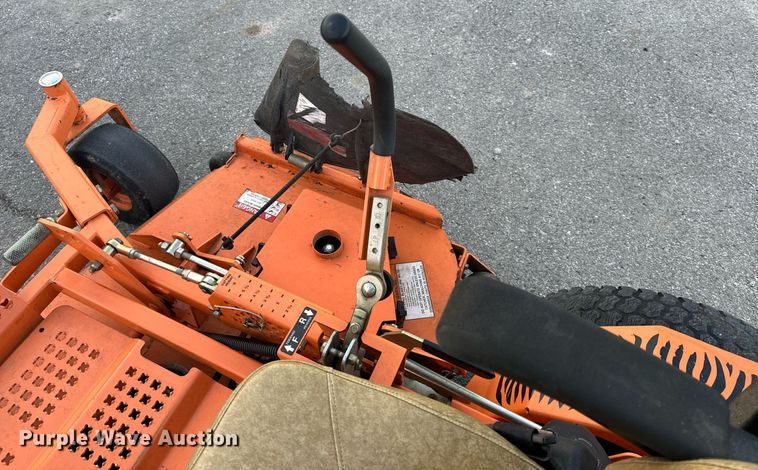 image for item EH6617 Scag Turf Tiger STT72V-26DFI ZTR lawn mower