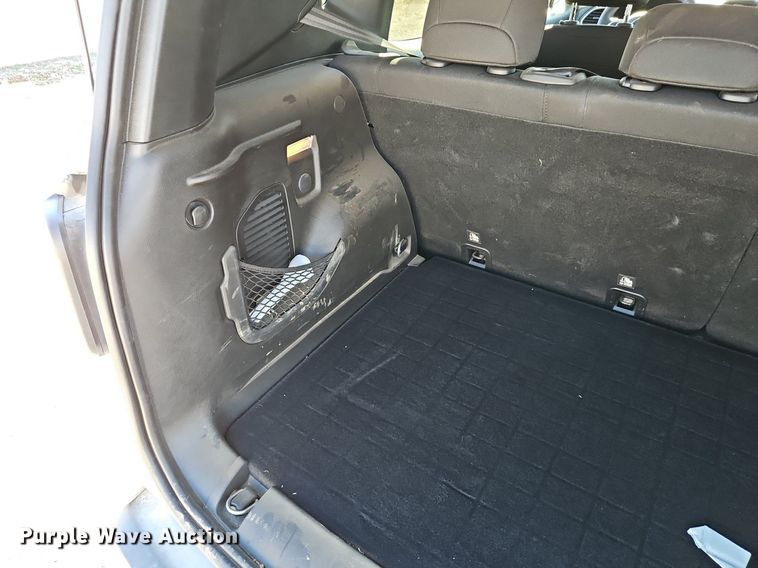 image for item EI3546 2019 Jeep Renegade Latitude SUV