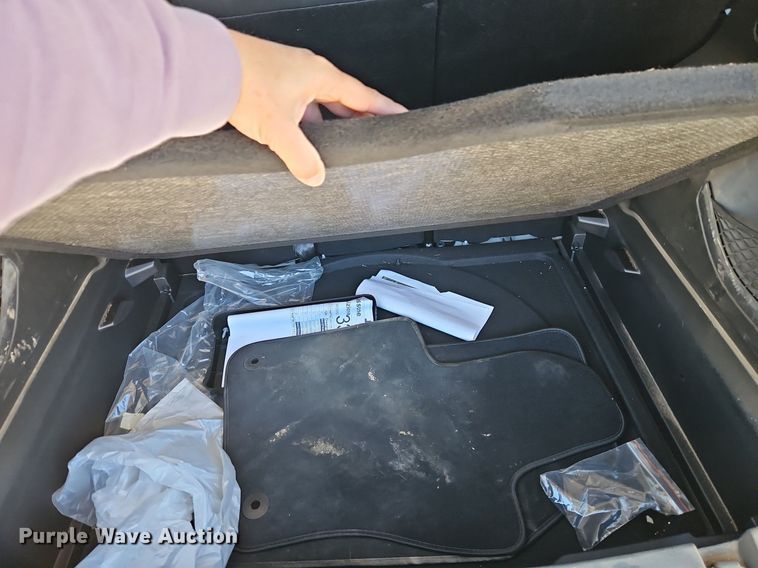 image for item EI3546 2019 Jeep Renegade Latitude SUV