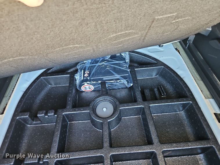 image for item EI3546 2019 Jeep Renegade Latitude SUV