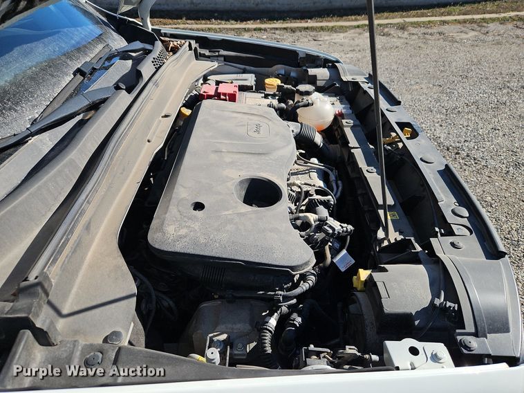 image for item EI3546 2019 Jeep Renegade Latitude SUV