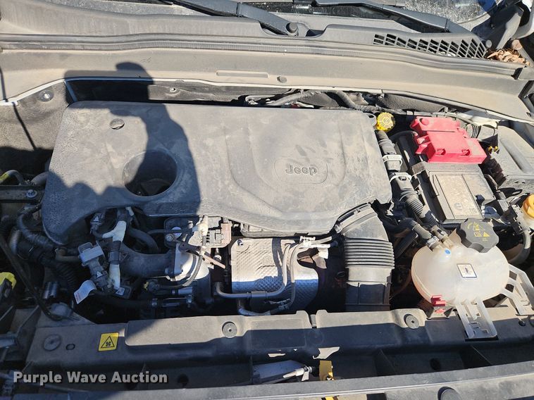 image for item EI3546 2019 Jeep Renegade Latitude SUV