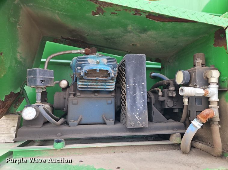 image for item EI3555 1994 Chevrolet  Kodiak utility / service truck