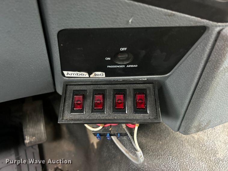 image for item EK4210 2011 Ford F550 Super Duty XL  bucket truck