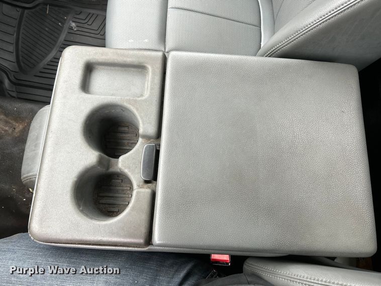 image for item EK4210 2011 Ford F550 Super Duty XL  bucket truck