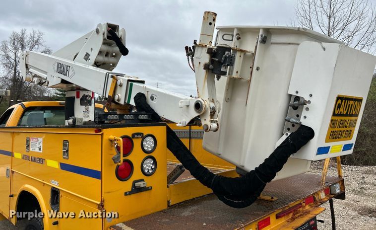 image for item EK4210 2011 Ford F550 Super Duty XL  bucket truck