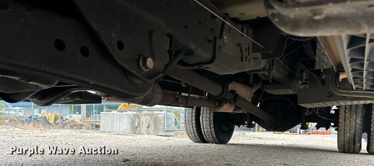 image for item EK4210 2011 Ford F550 Super Duty XL  bucket truck