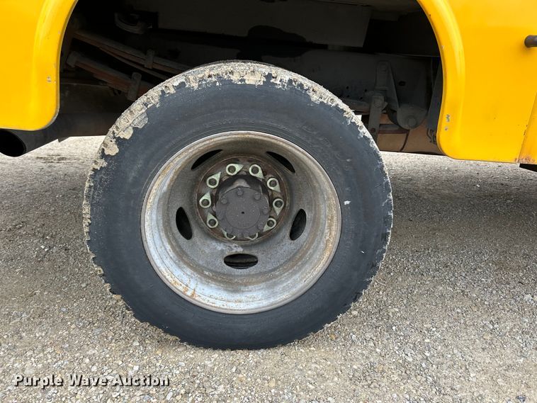 image for item EK4210 2011 Ford F550 Super Duty XL  bucket truck