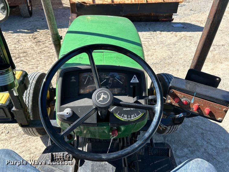 image for item EK4211 2003 John Deere 5220 tractor