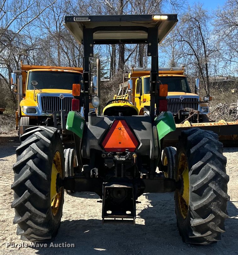 image for item EK4212 2003 John Deere 5220 tractor