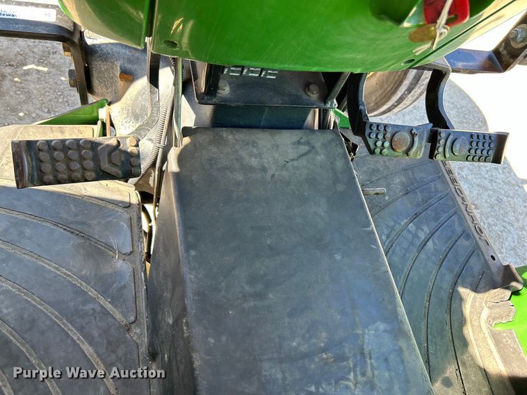 image for item EK4212 2003 John Deere 5220 tractor