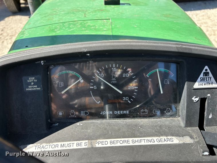 image for item EK4212 2003 John Deere 5220 tractor