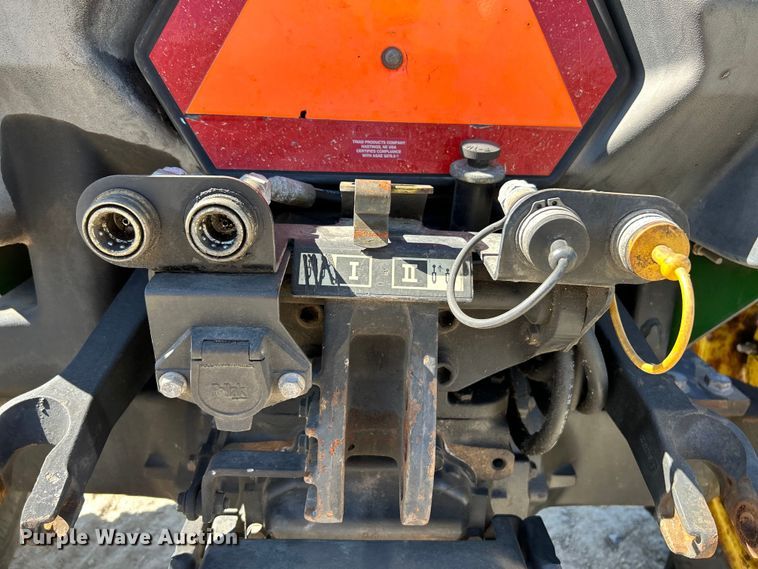 image for item EK4212 2003 John Deere 5220 tractor