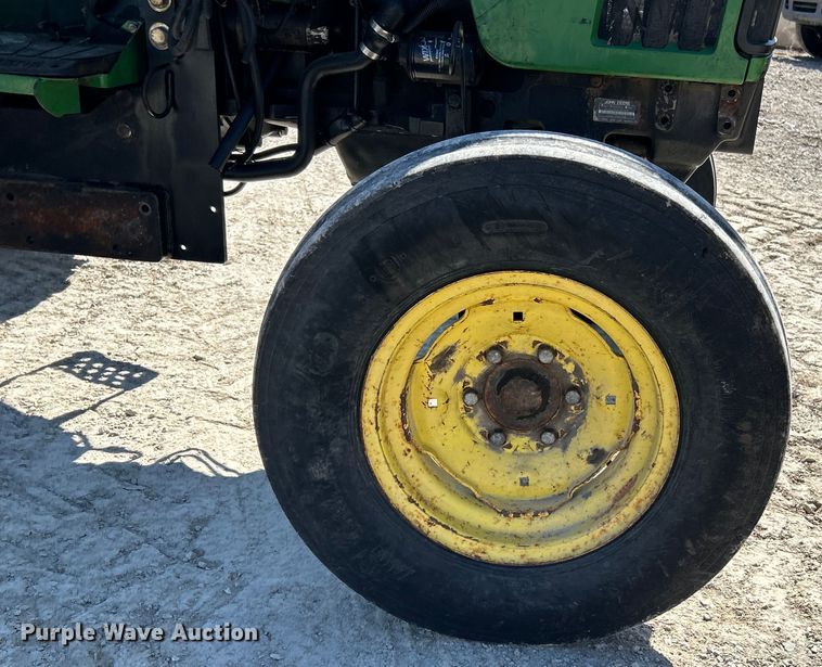 image for item EK4212 2003 John Deere 5220 tractor