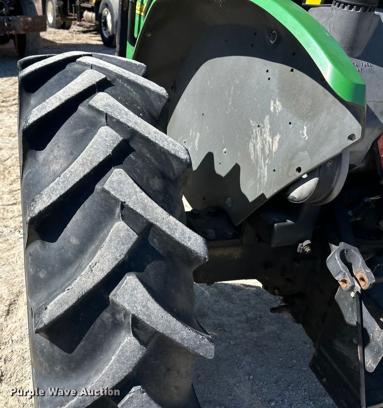 image for item EK4212 2003 John Deere 5220 tractor