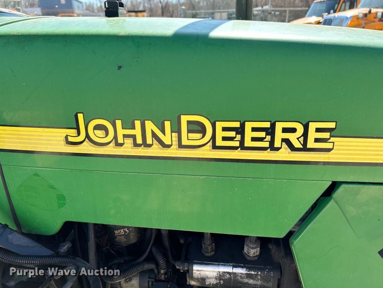 image for item EK4212 2003 John Deere 5220 tractor