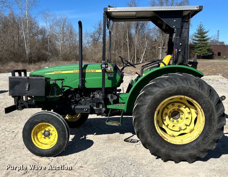 image for item EK4214 John Deere  5225 tractor
