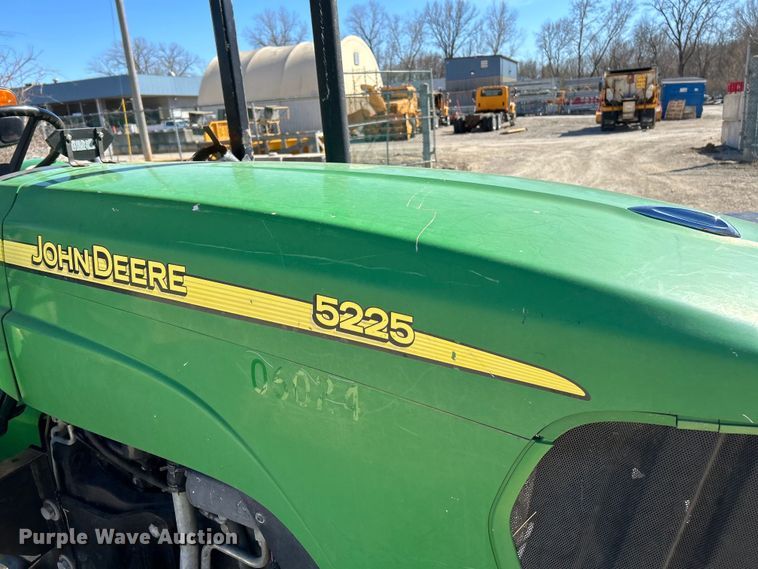 image for item EK4214 John Deere  5225 tractor