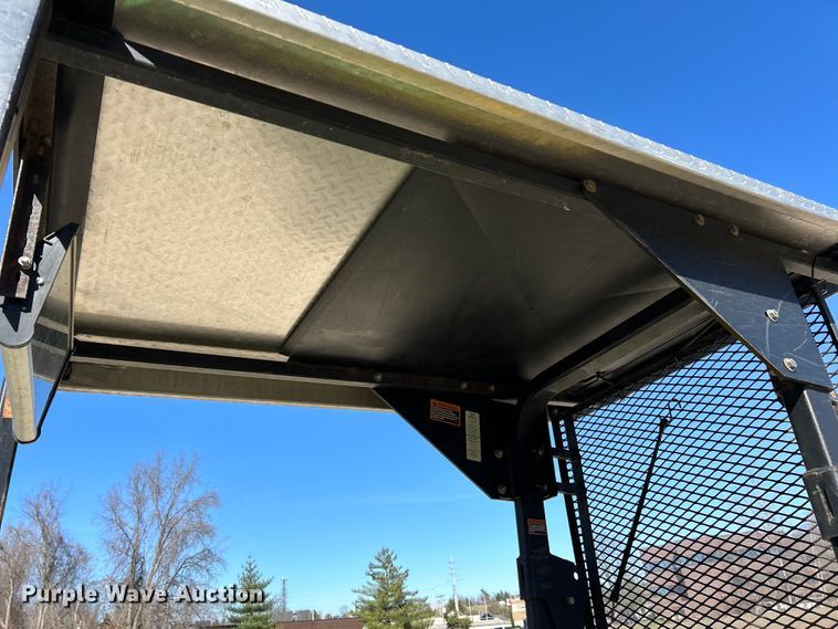 image for item EK4214 John Deere  5225 tractor