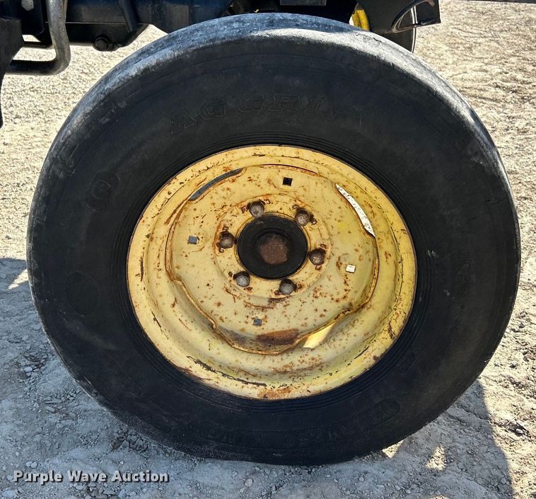 image for item EK4214 John Deere  5225 tractor