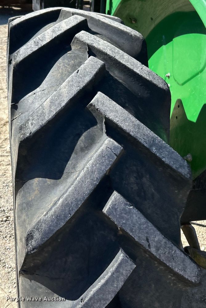 image for item EK4214 John Deere  5225 tractor