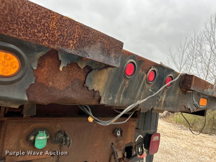 image for item EK4229 2006 International 7400 dump flatbed truck