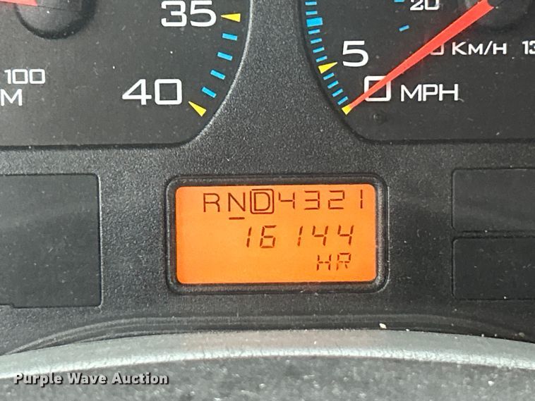 image for item EK4229 2006 International 7400 dump flatbed truck