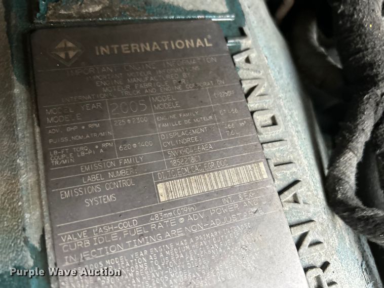 image for item EK4229 2006 International 7400 dump flatbed truck