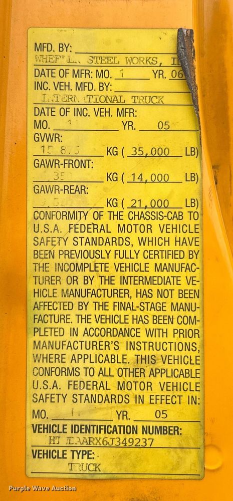 image for item EK4229 2006 International 7400 dump flatbed truck