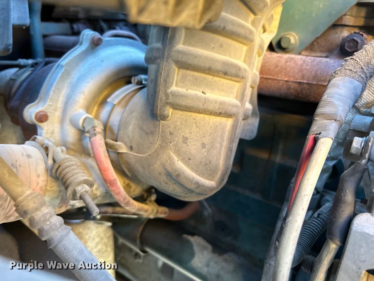 image for item EK4230 2004 International 4300 utility / service truck