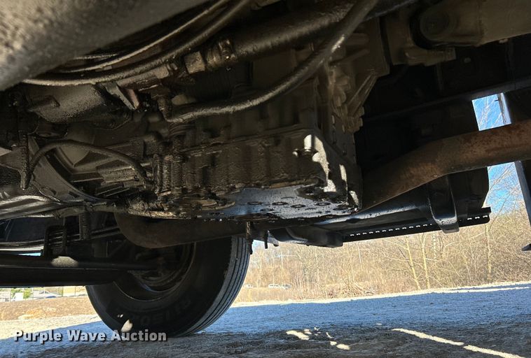 image for item EK4230 2004 International 4300 utility / service truck