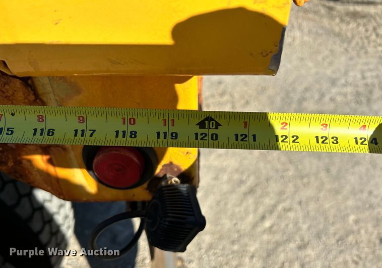 image for item EK4231 2005 International 7400 dump flatbed truck