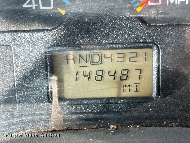 image for item EK4231 2005 International 7400 dump flatbed truck