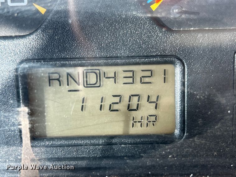 image for item EK4231 2005 International 7400 dump flatbed truck