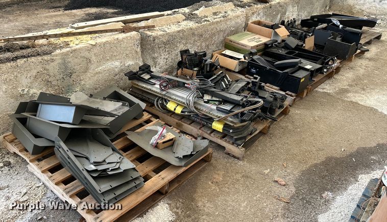 image for item EK4280 Police equipment 