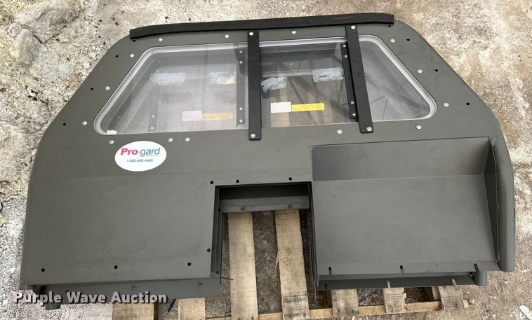 image for item EK4280 Police equipment 